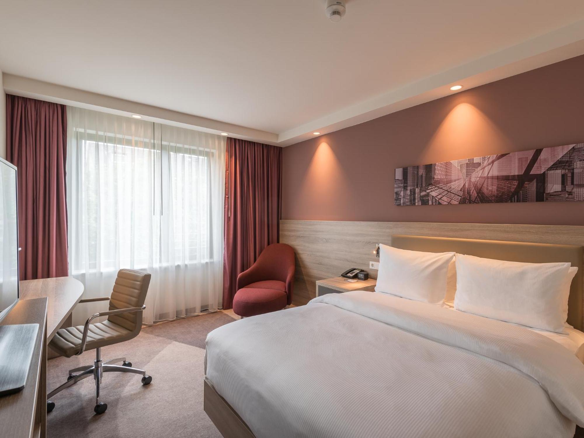 แฮมป์ตัน อินน์ แฟรงค์เฟิร์ต Frankfurt am Main ภายนอก รูปภาพ