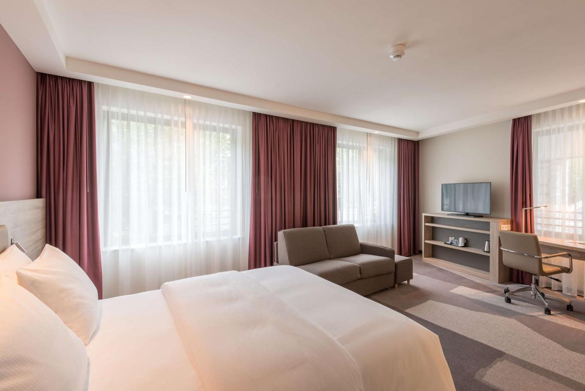 แฮมป์ตัน อินน์ แฟรงค์เฟิร์ต Frankfurt am Main ภายนอก รูปภาพ
